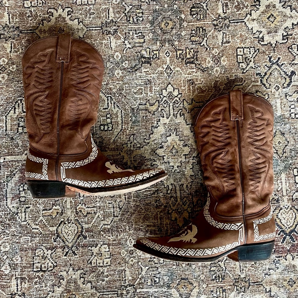 Vintage Eagle Embroidered Southwestern Cowboy Western Boots in Chocolate Brown